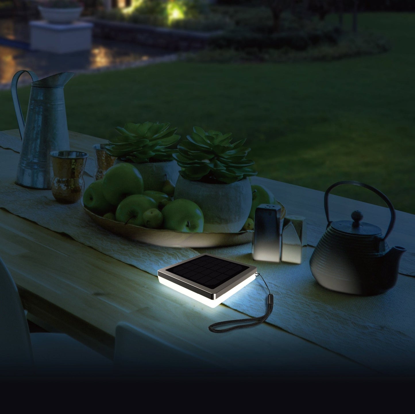 Lampe de table Led solaire inox NOMADE -5 modes d'éclairages de 40 à 270 lumens - Prise USB - Lumihome-France.com