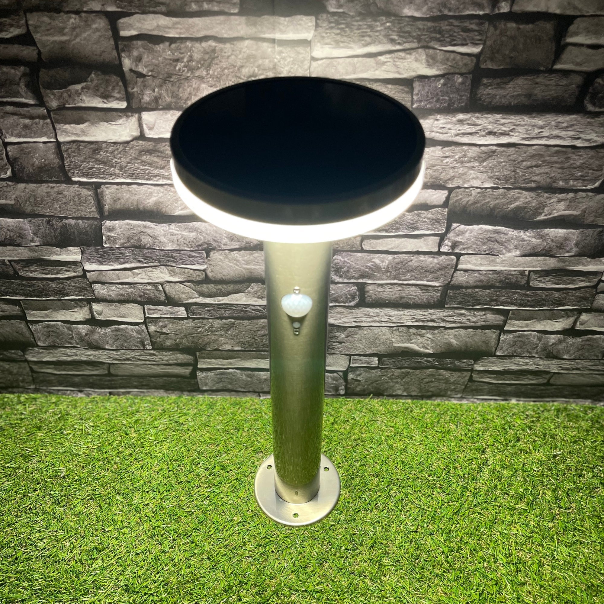 Solar Led Poller LIVING - Bewegungsmelder - 3 Leuchtmodi 75 bis 600 Lumen - Lumihome