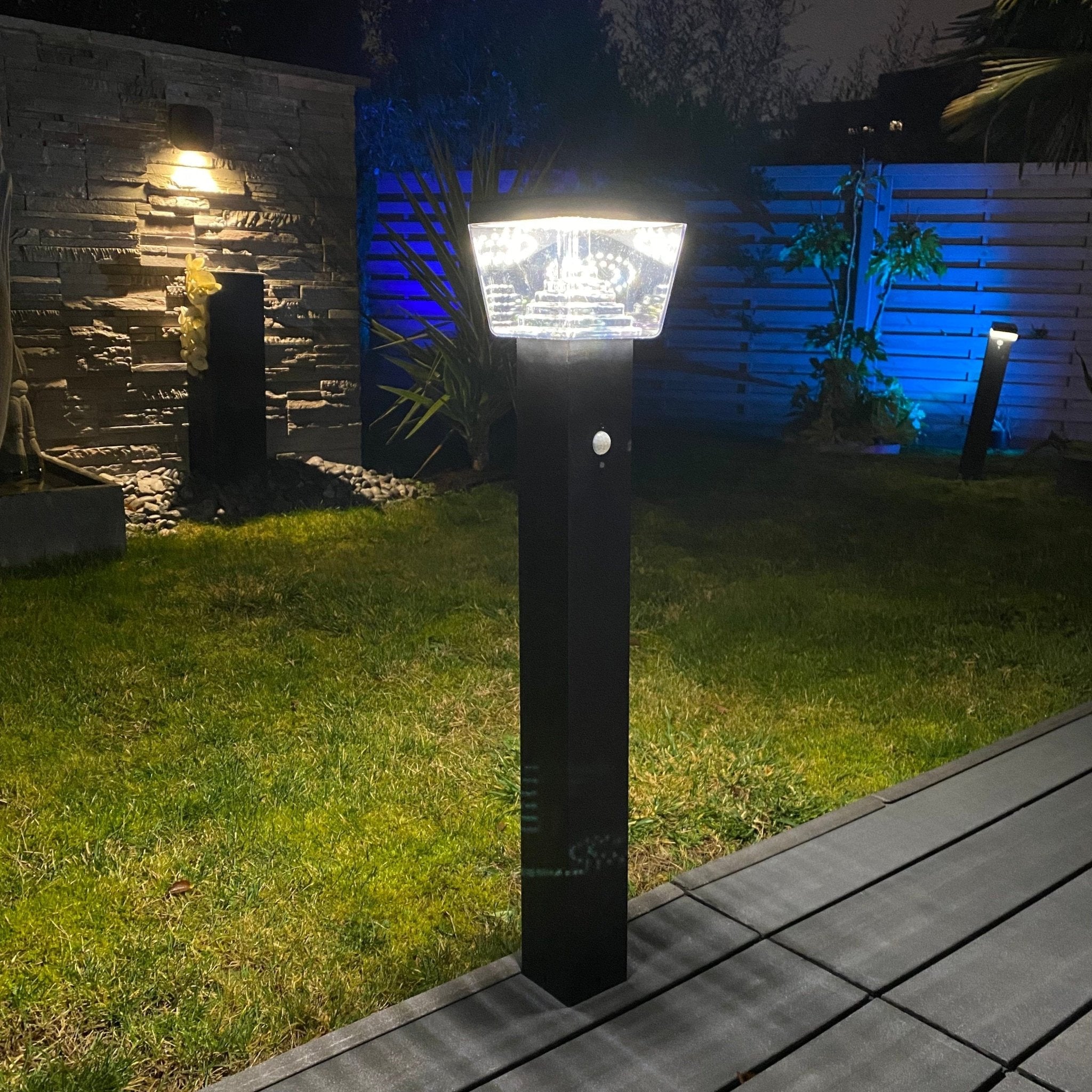 Solar Led Poller LIBERTY - Bewegungsmelder - 3 Beleuchtungsmodi - 75 bis 600 Lumen - Lumihome-France.com