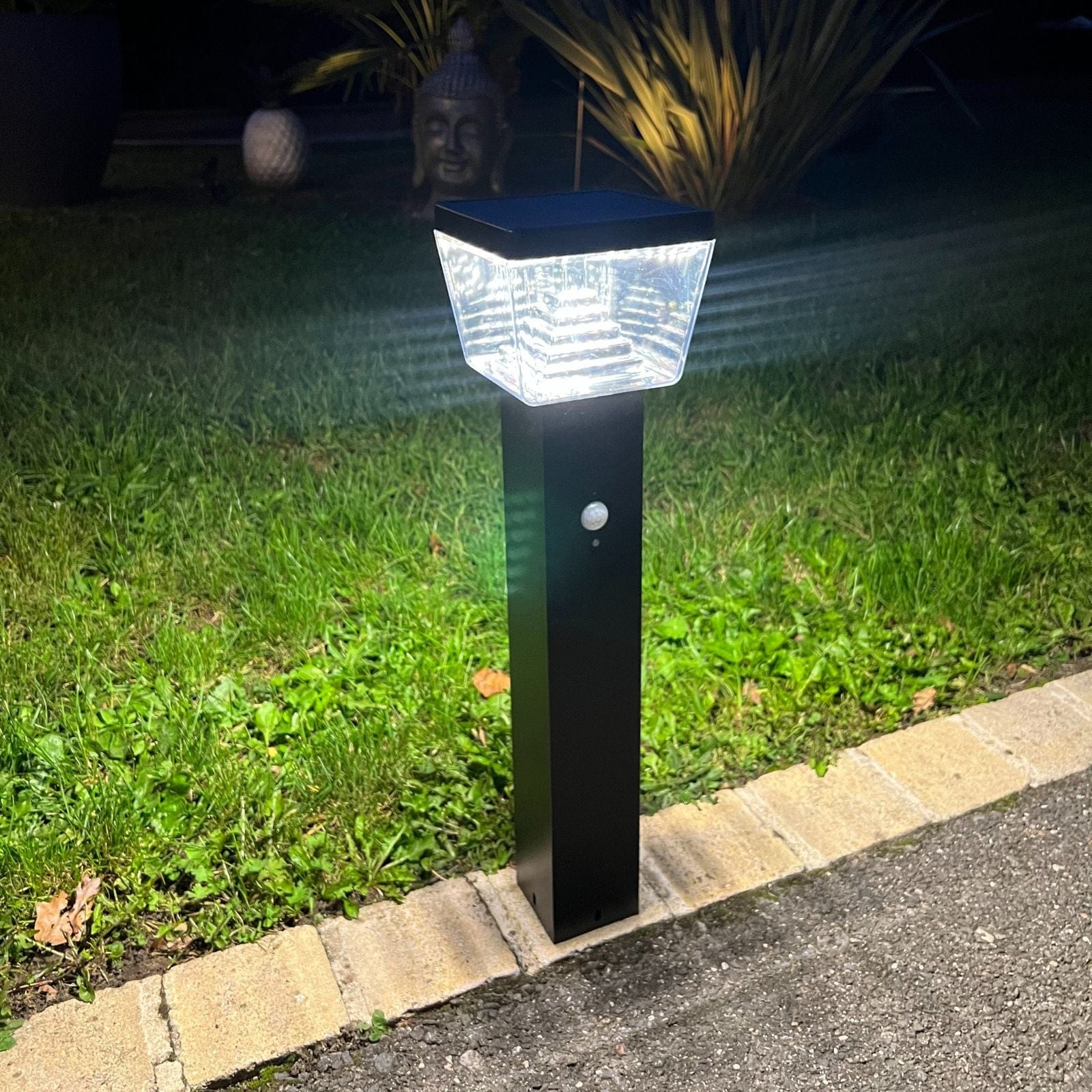 Solar Led Poller LIBERTY - Bewegungsmelder - 3 Beleuchtungsmodi - 75 bis 600 Lumen - Lumihome-France.com