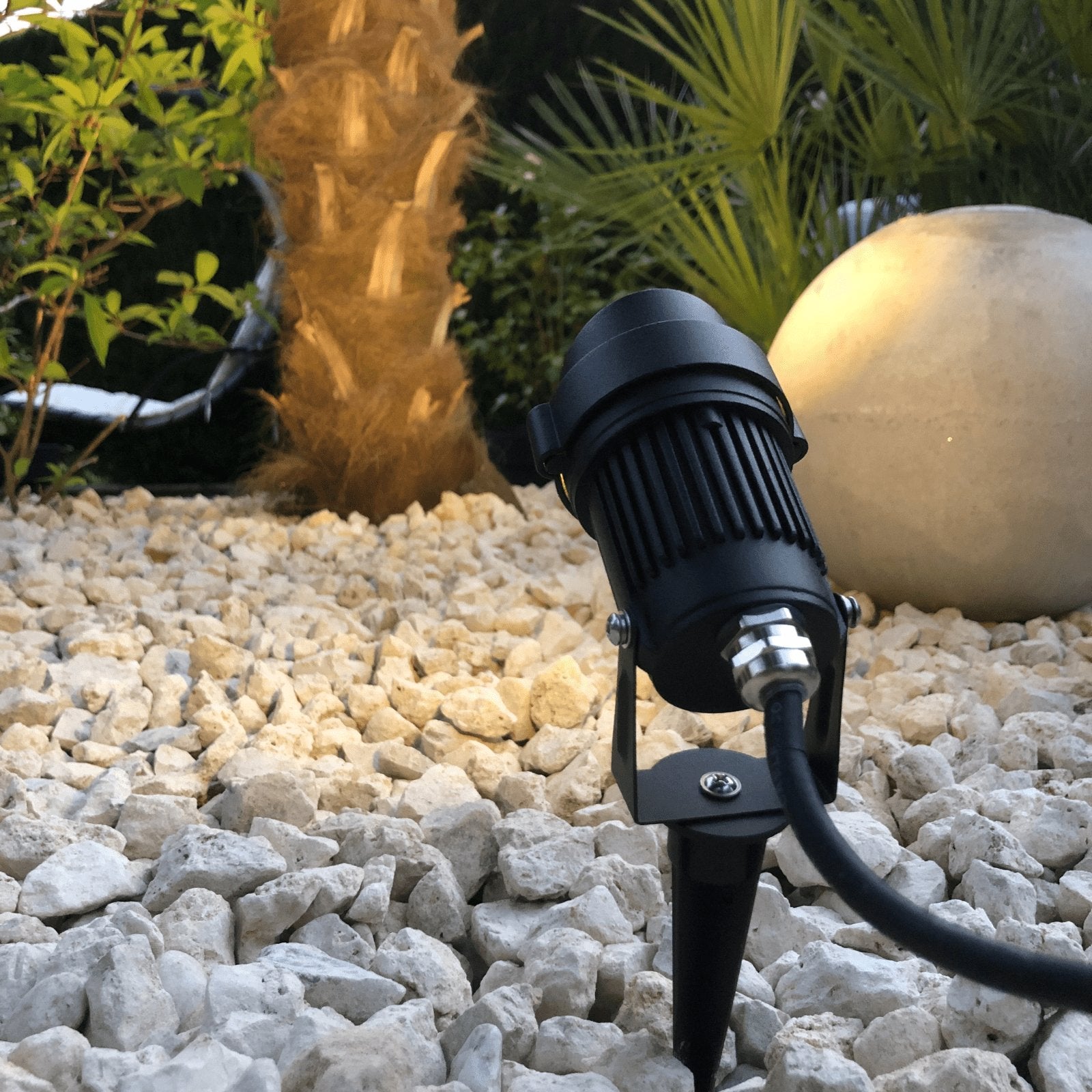 Spot led picket outdoor schwarz DEC-GL5BC - 230V - 300 Lumen - Warmweiss 3500K° - Lumihome-France.com