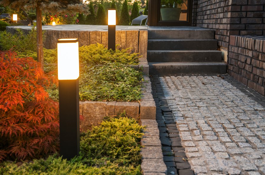 How to easily adopt connected lighting for your outdoors? - Lumihome