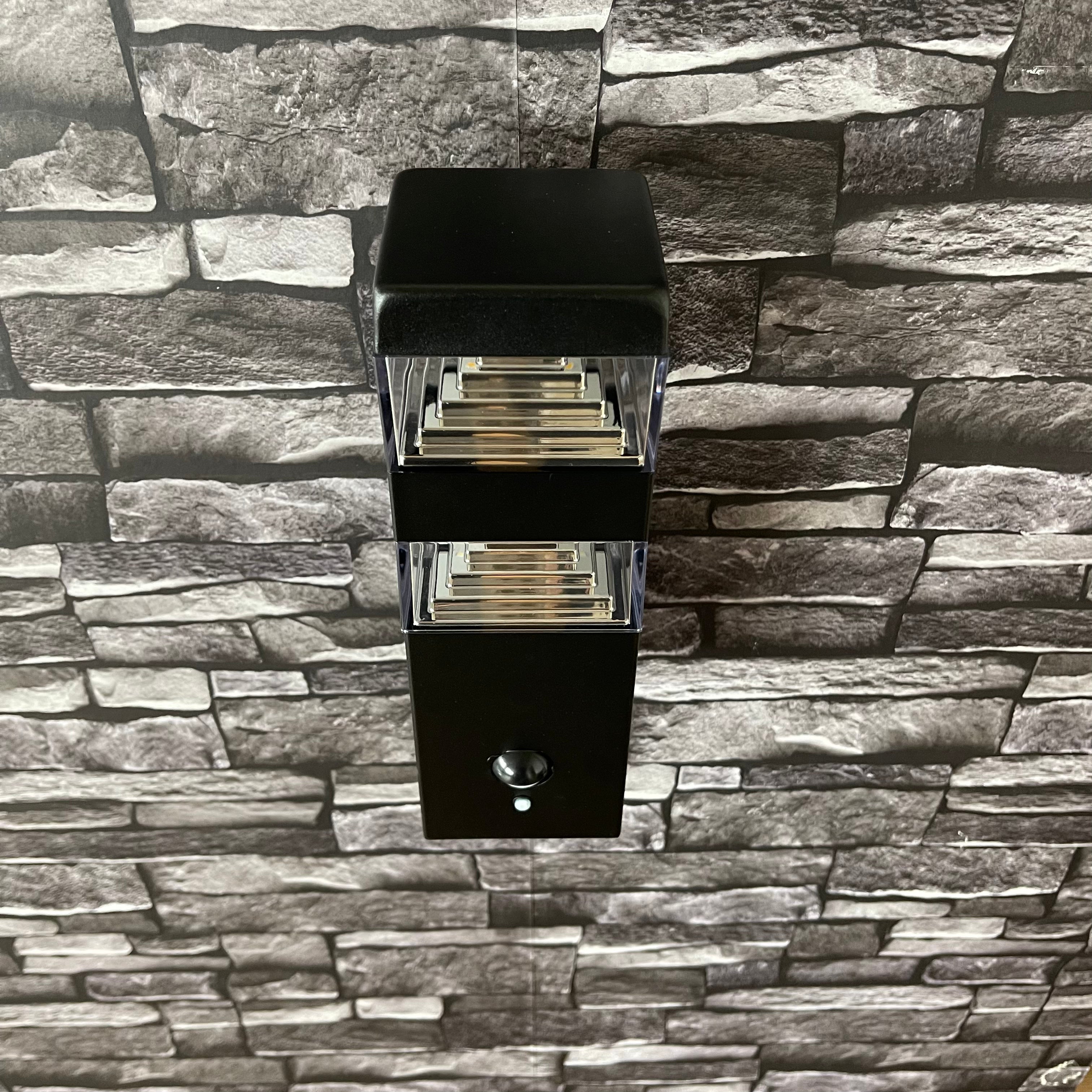 Led Pyramid wall lamp with sensor