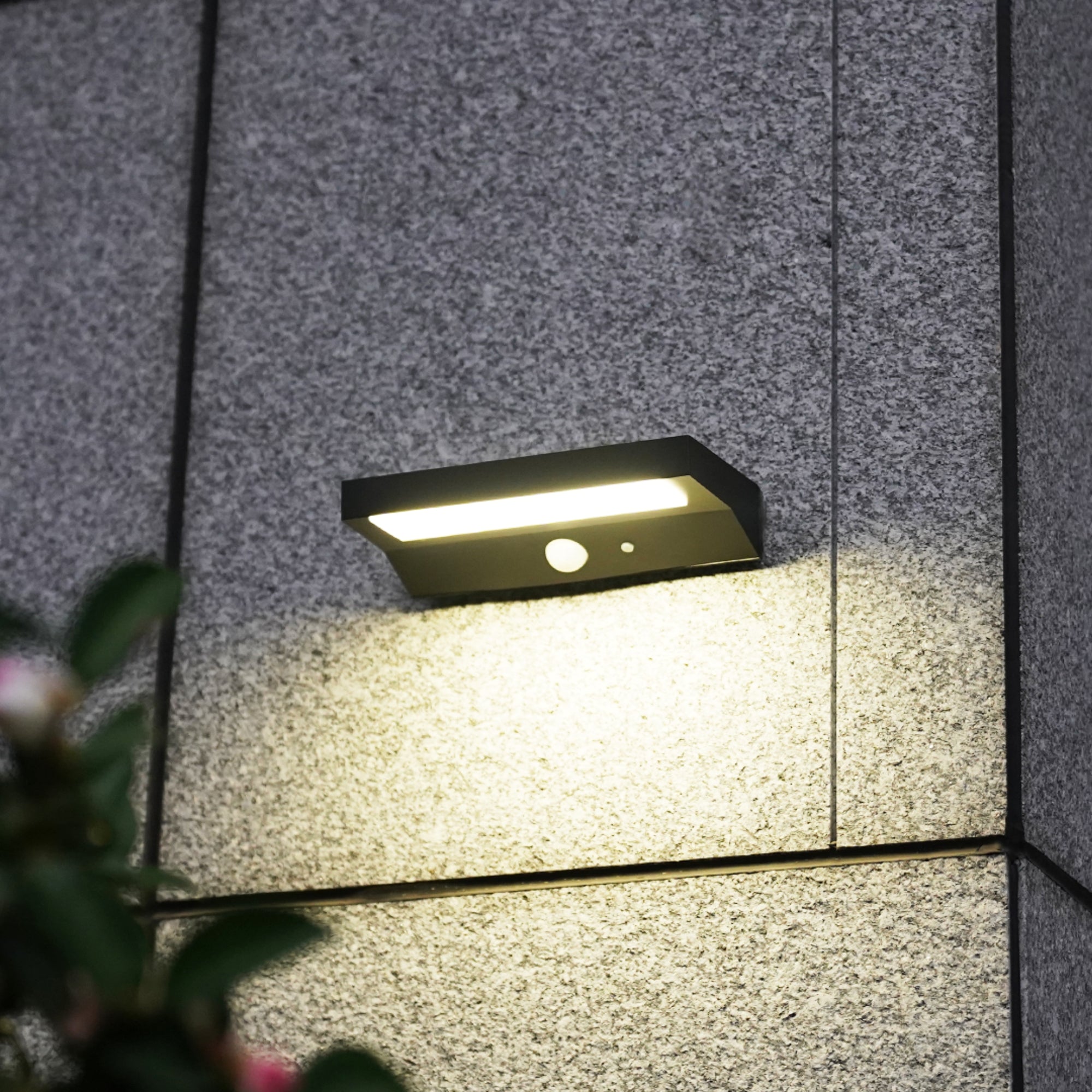 PULSAR outdoor solar Led wall lamp - Motion detector - 3 lighting modes 75 to 600 lumens - Lumihome