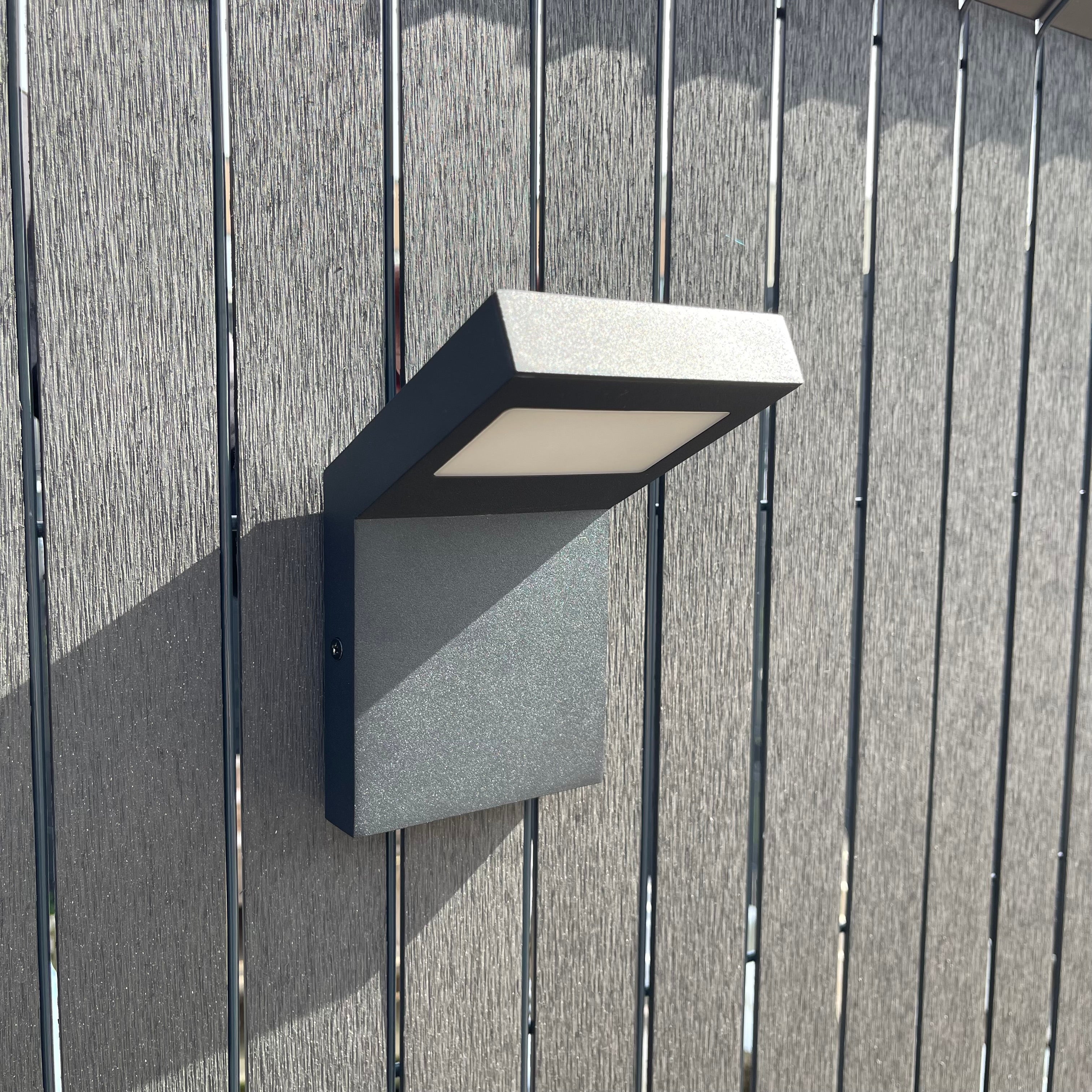 Outdoor wall lamp LONDON