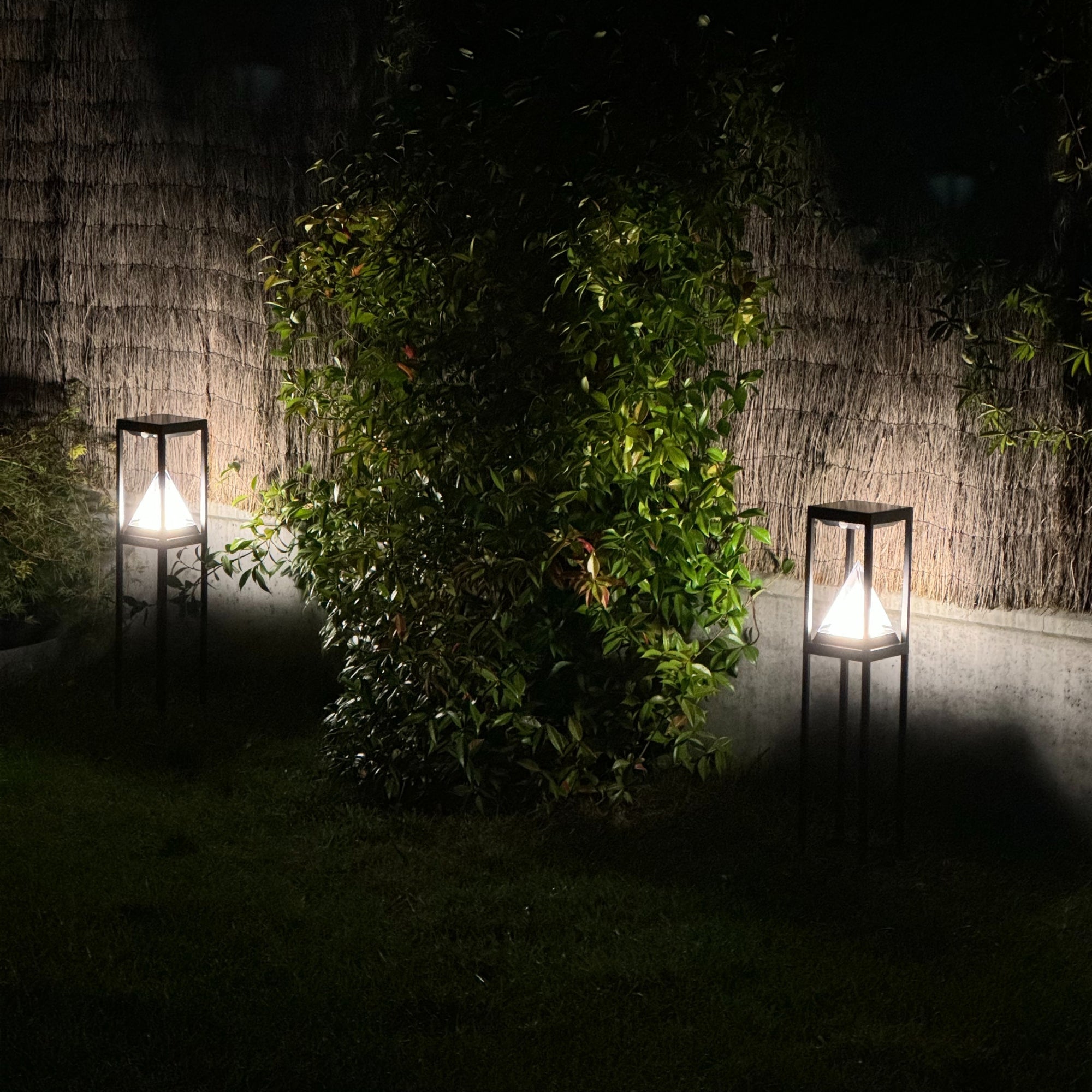 KEOPS solar LED table lamp - Motion detector - 3 lighting modes from 75 to 600 lumens - Lumihome