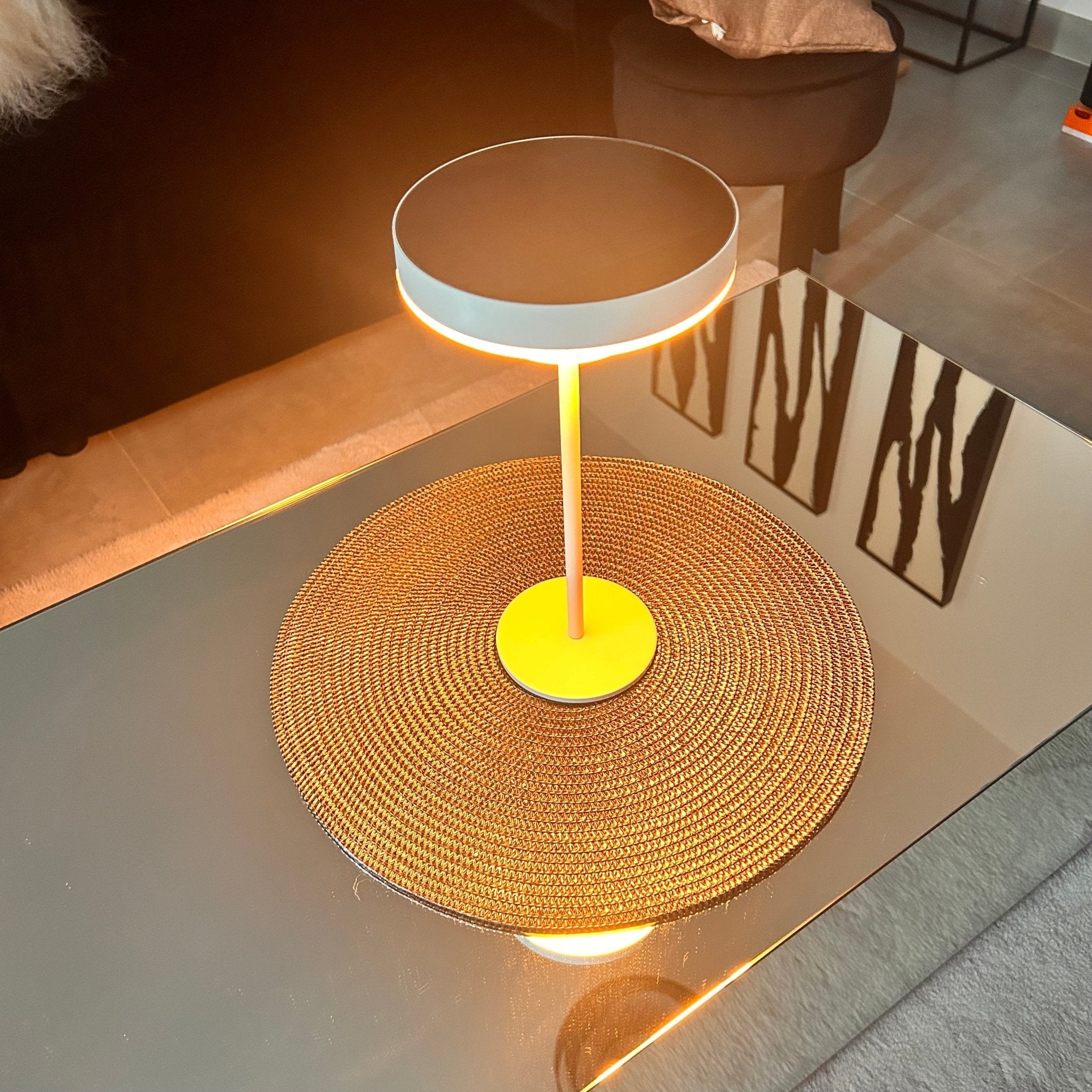 GENOVA solar LED table lamp - Lumihome