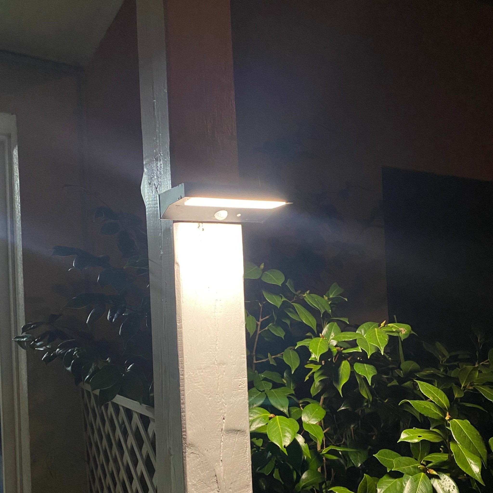 Outdoor solar wall lamp PULSAR - Motion detector - 3 lighting modes 75 to 600 lumens - Lumihome-France.com