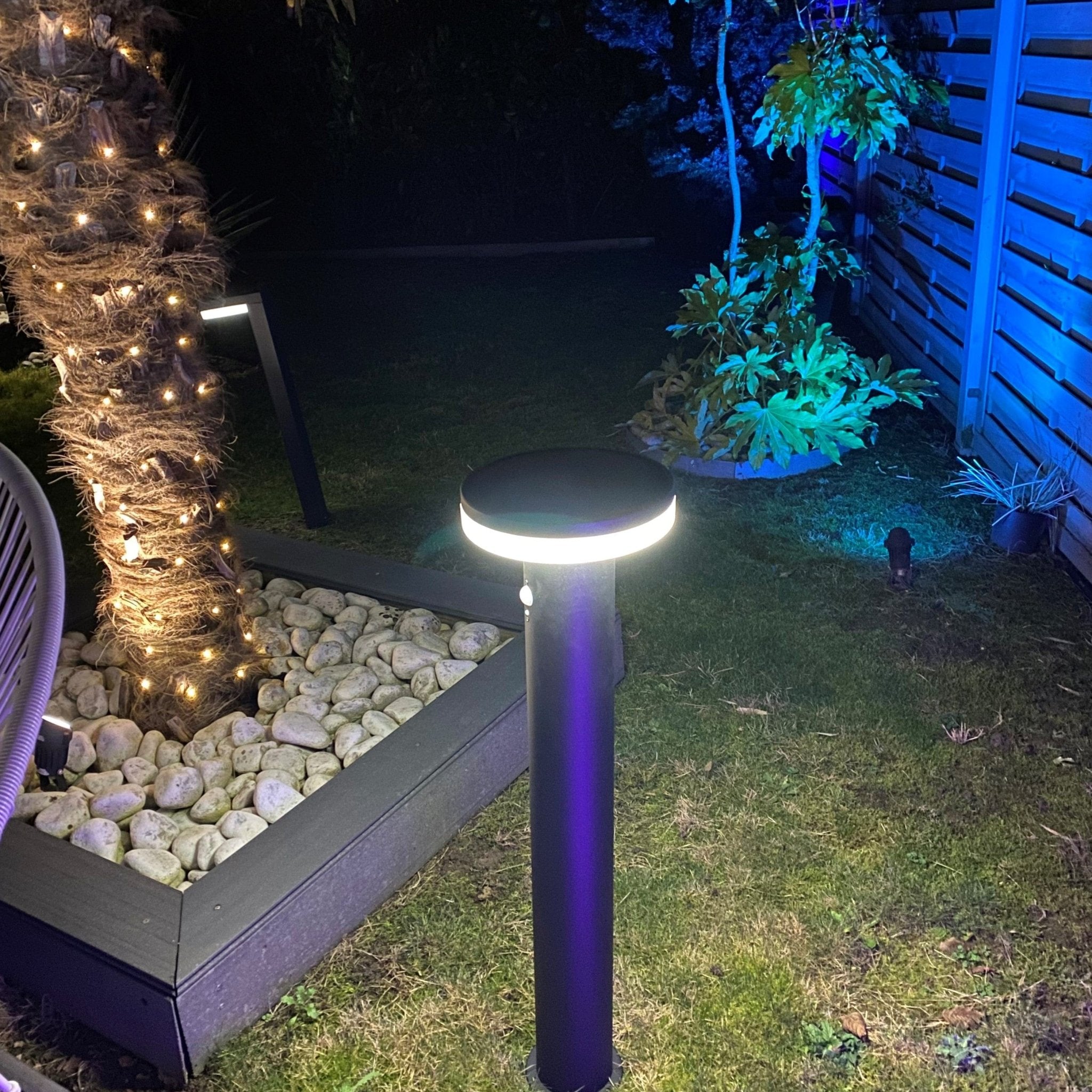 ALTO black solar Led bollard - Motion detector - 3 lighting modes from 150 to 1000 lumens - Lumihome