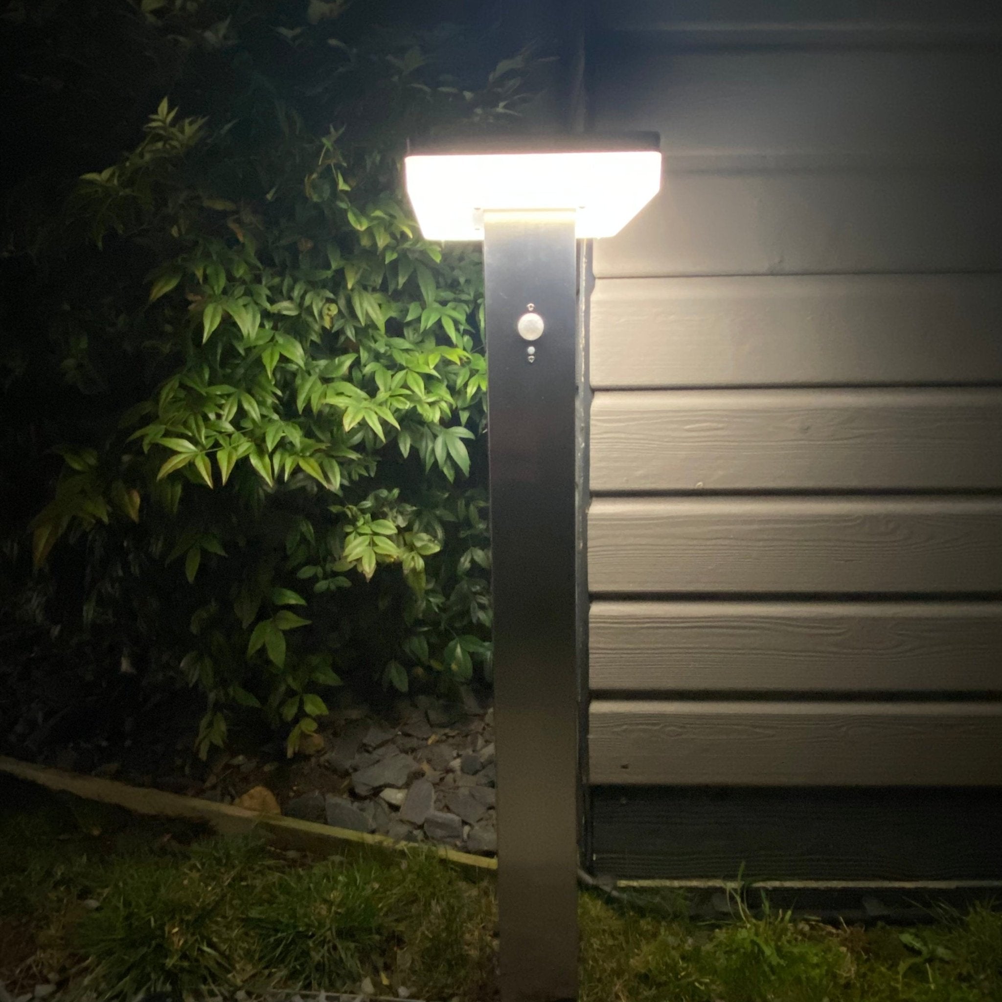 SUN-1000 Solar Led Bollard - Motion detector - 3 lighting modes - 150 to 1000 lumens - Lumihome-France.com