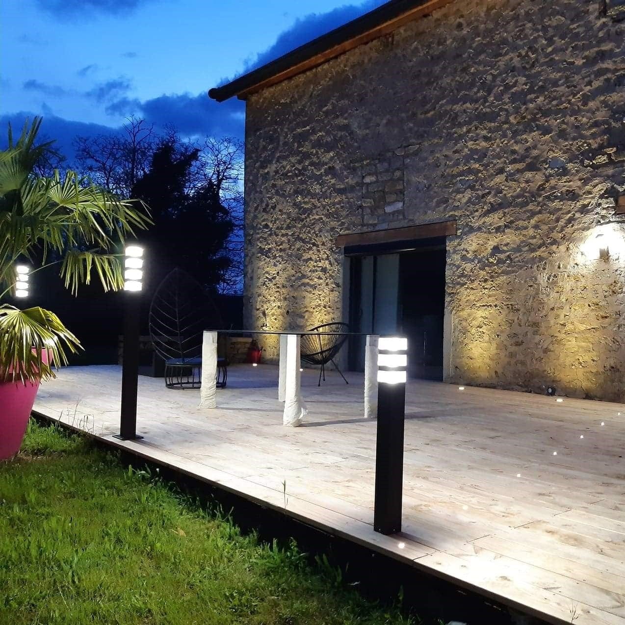 Pyramid Bollard 48 Leds - 230V - Height 80cm - 1500 lumens - Lumihome-France.com