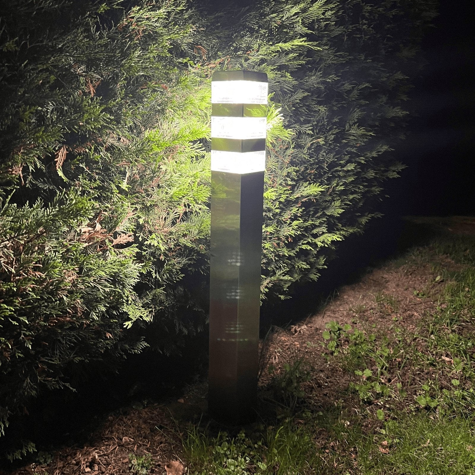 Pyramid Bollard 48 Leds - 230V - Height 80cm - 1500 lumens - Lumihome-France.com