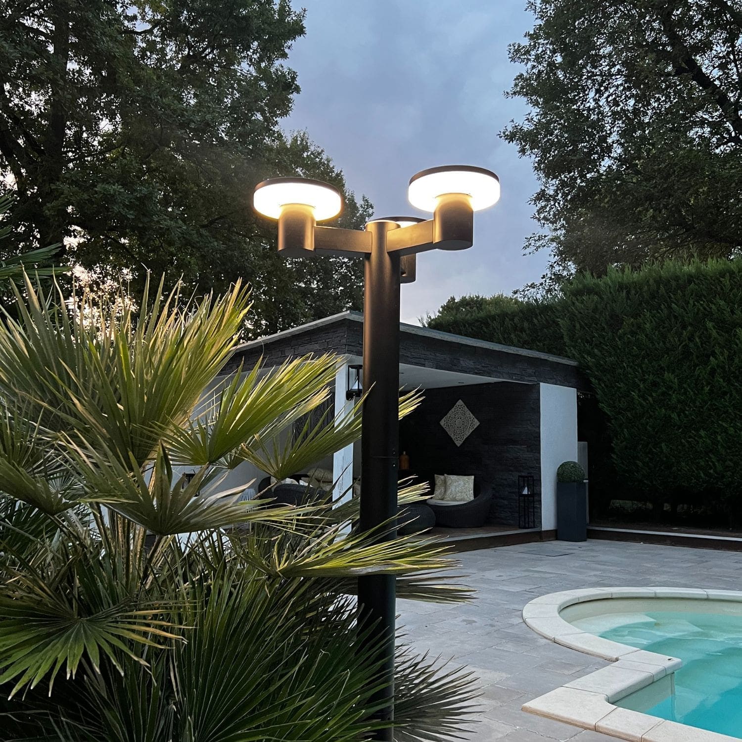 Led solar floor lamp ALTO 3000 - Height 2m - Remote control - 300 to 3000 lumens - Lumihome-France.com