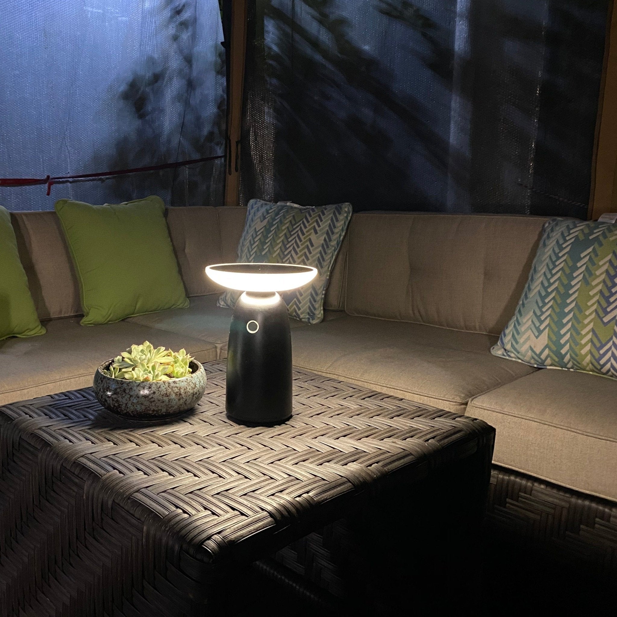 HALO black solar LED table lamp - 3 lighting modes - max 250 lumens - USB plug - Lumihome-France.com