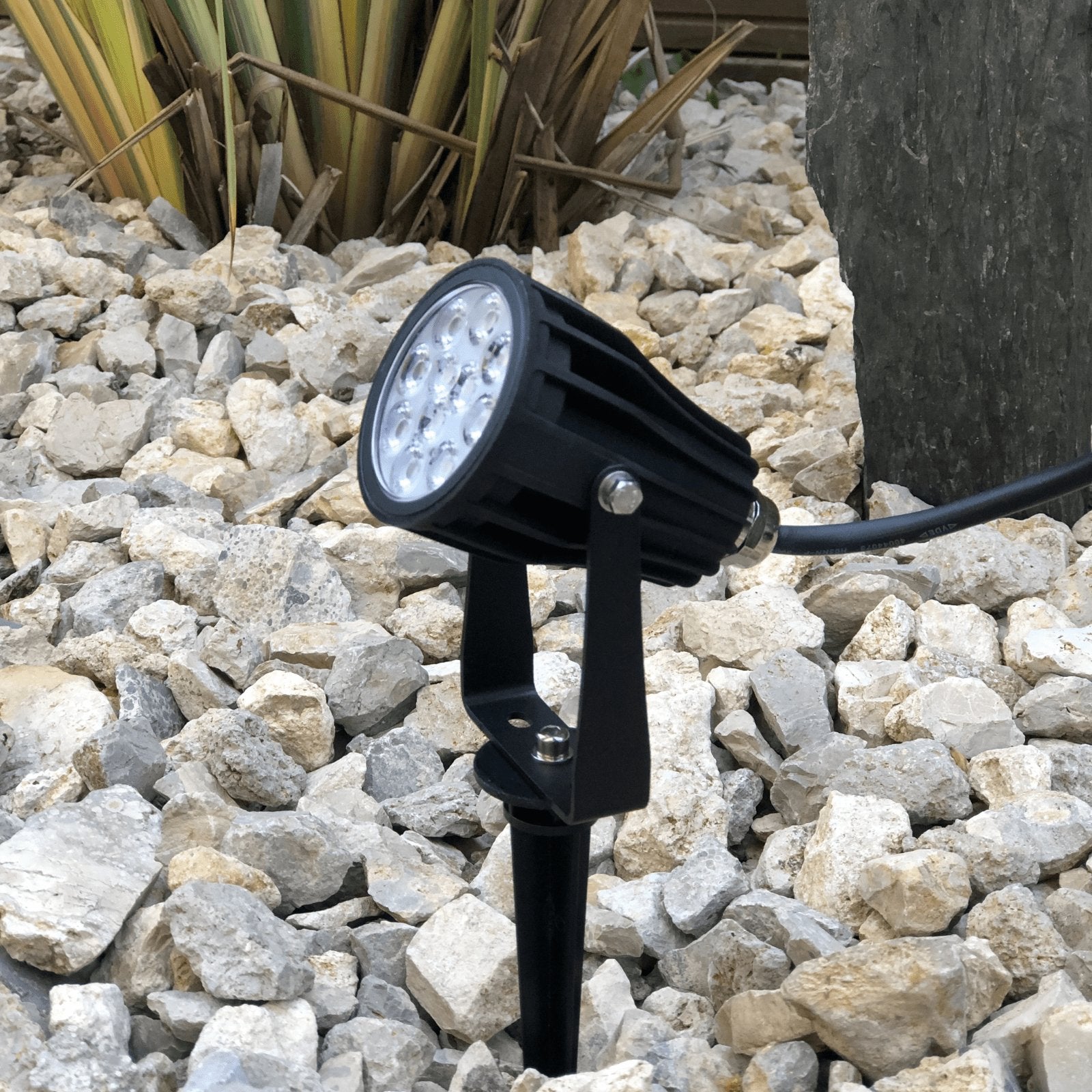 Mi-Boxer connected LED RGB/CCT pole spotlight - 230V - 6W - Remote control - Lumihome-France.com