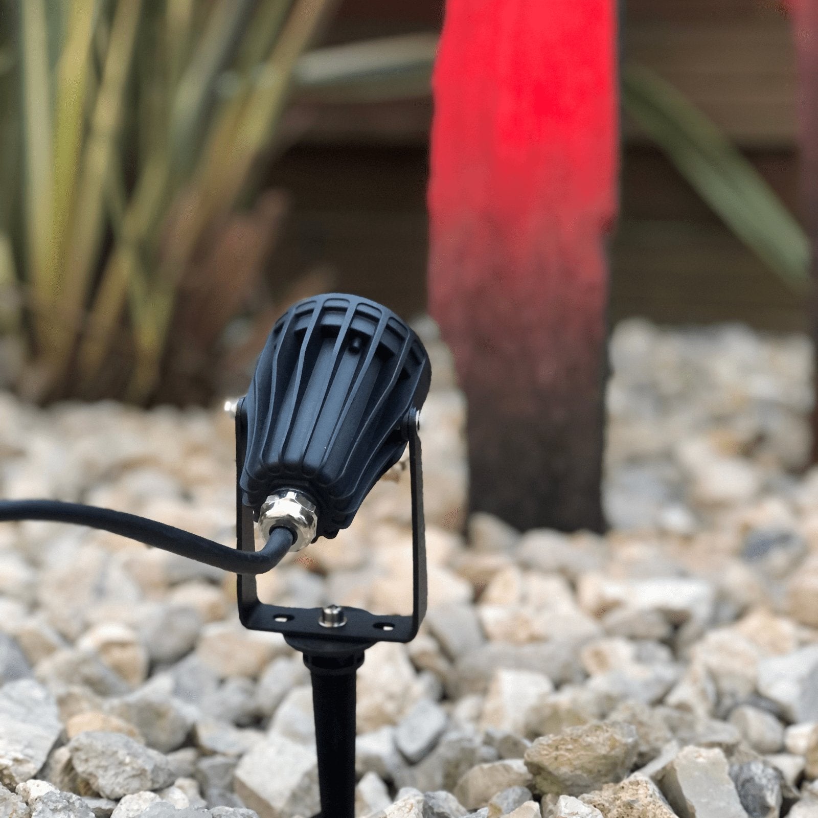 Mi-Boxer connected LED RGB/CCT pole spotlight - 230V - 6W - Remote control - Lumihome-France.com