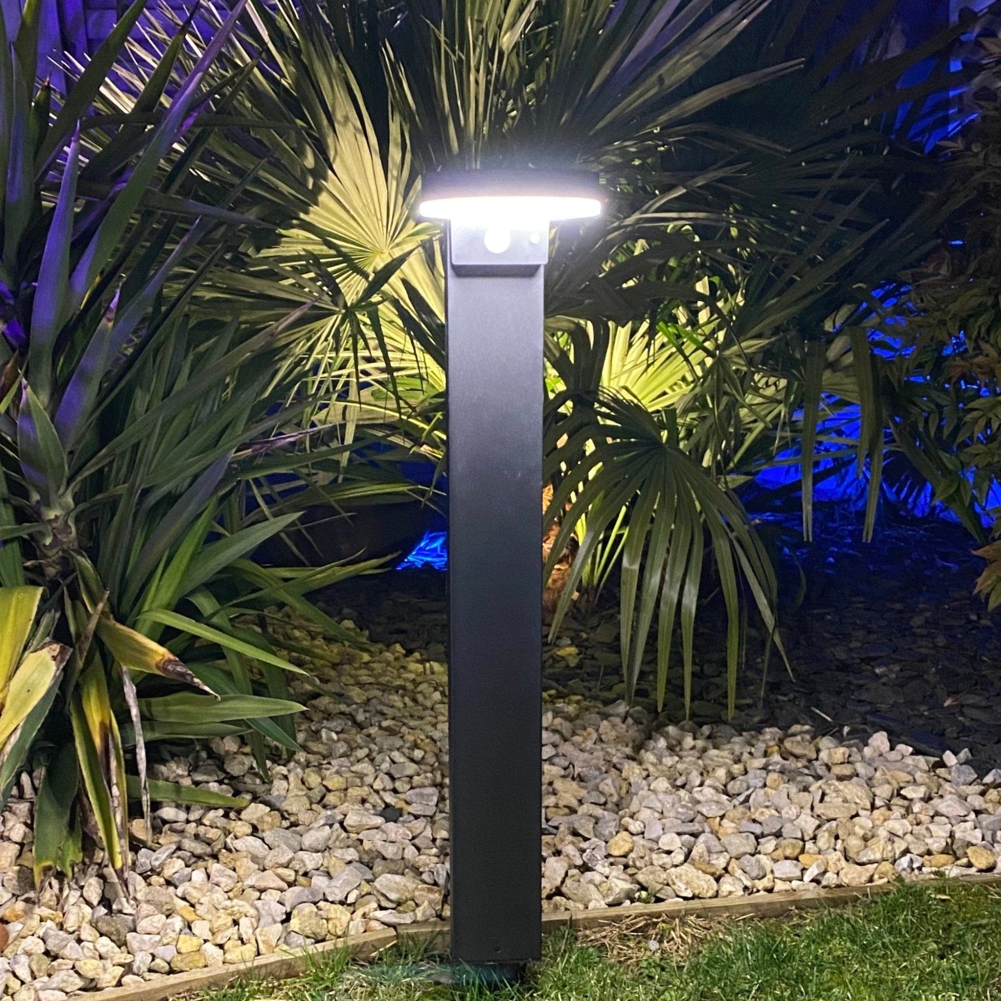 DAYTONA outdoor Led solar bollard - Motion detector - 3 lighting modes 75 to 600 lumens - Lumihome-France.com