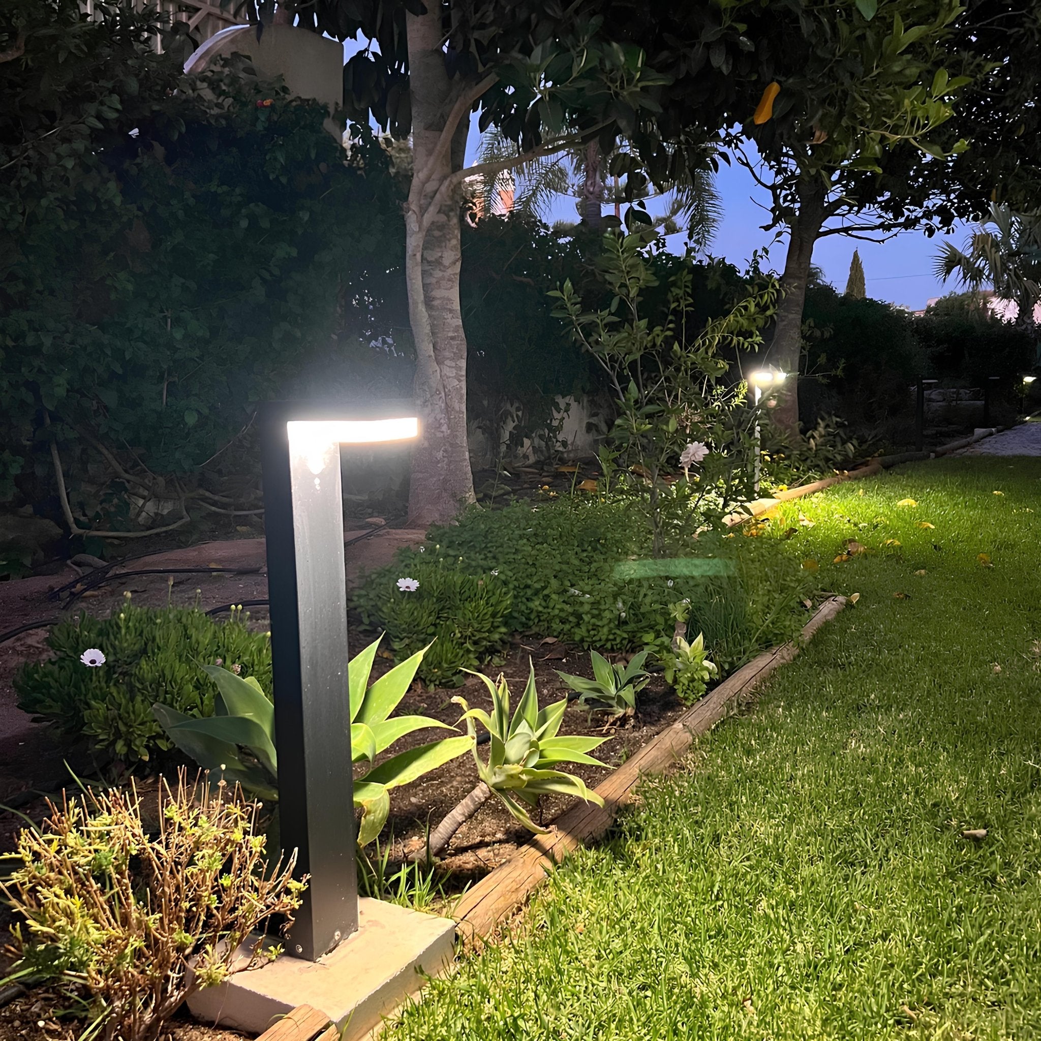 VENUS Solar Led Bollard - Detector de movimiento - 3 modos de iluminación 75 a 600 lúmenes - Lumihome