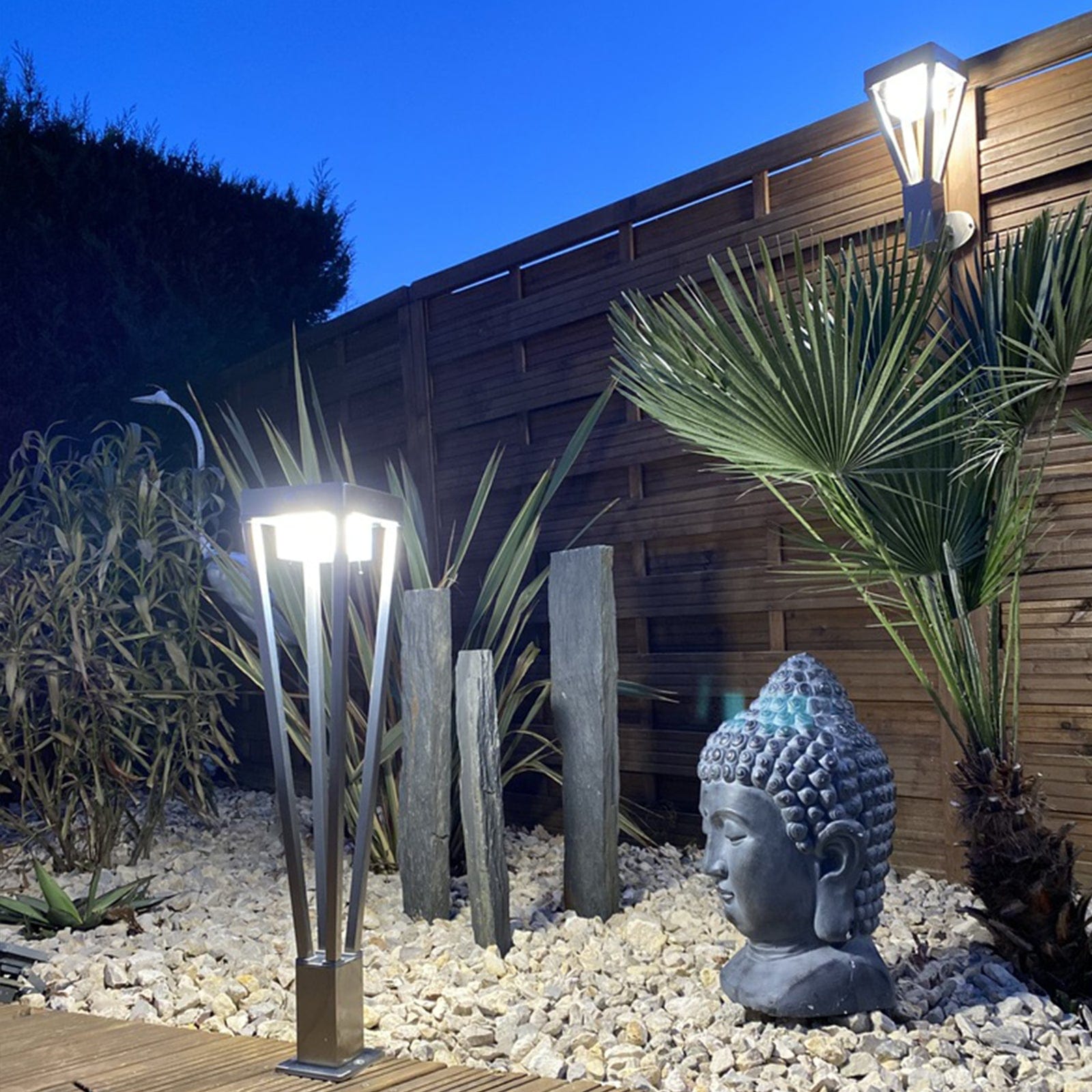 Lampada solare da parete a led per esterni LUXOR - Rilevatore di movimento - 3 modalità di illuminazione - da 75 a 600 lumen - Lumihome-France.com