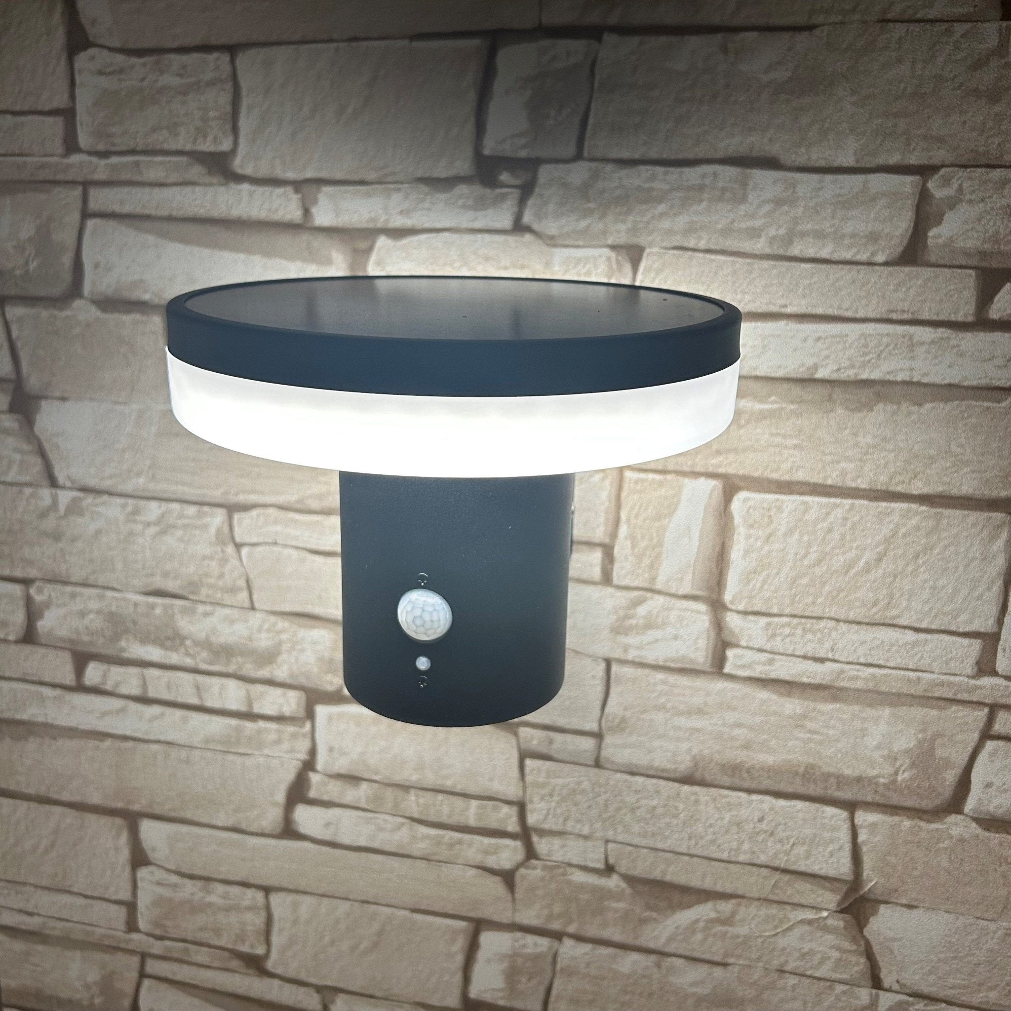 Lampada da parete solare a led ALTO Round - Rilevatore di movimento - 3 modalità di illuminazione da 150 a 1000 lumen - Lumihome-France.com