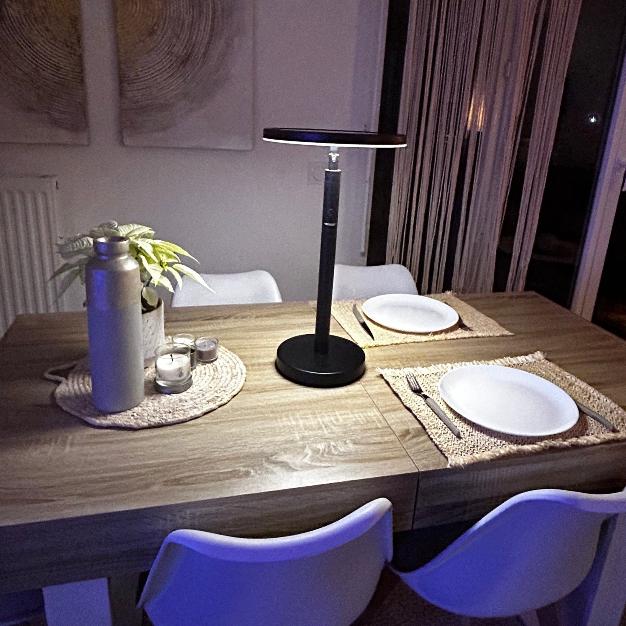 Lampada da tavolo solare JAZZ - Altezza da 50 cm a 1,5 m - Da 100 a 1000 lumen max - Solare e USB - Lumihome