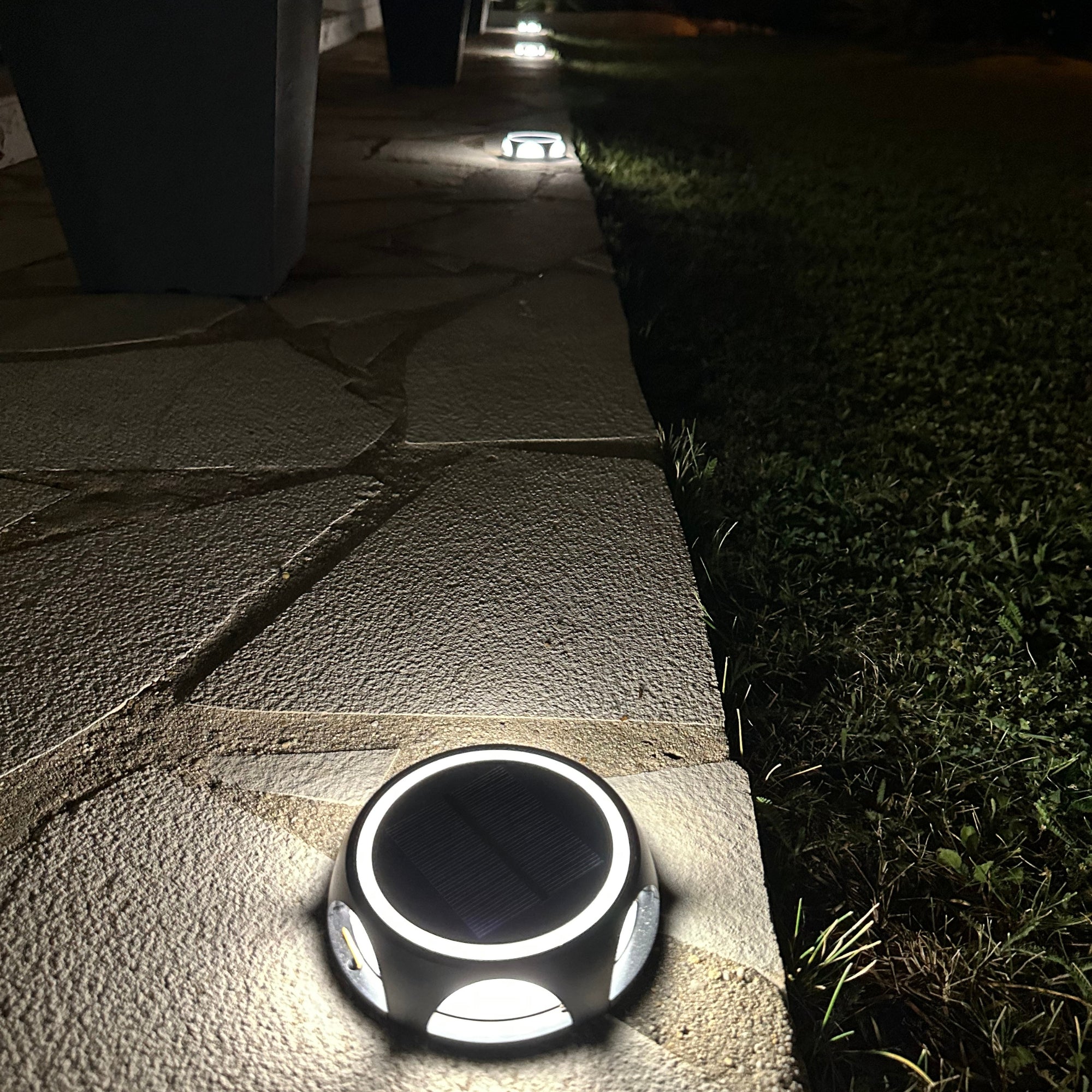 Pavé solaire LED - 3 modes de 50 à 200 lumens - Sol ou mural - Lumihome