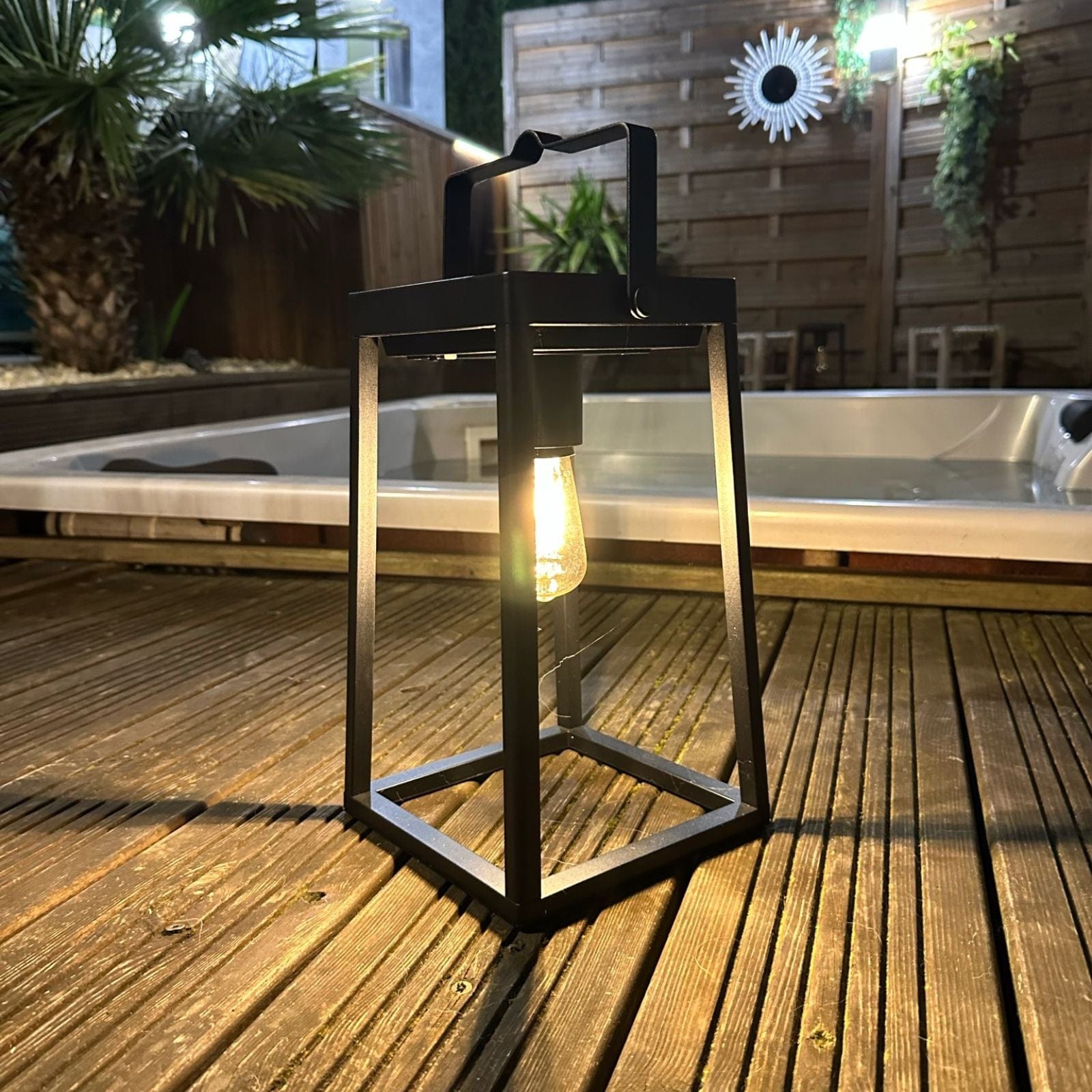 Lanterna solar led - Preto - Altura 30 cm - Lâmpada E27 incluída - Cabo USB - 400 lúmens máx - Lumihome-France.com